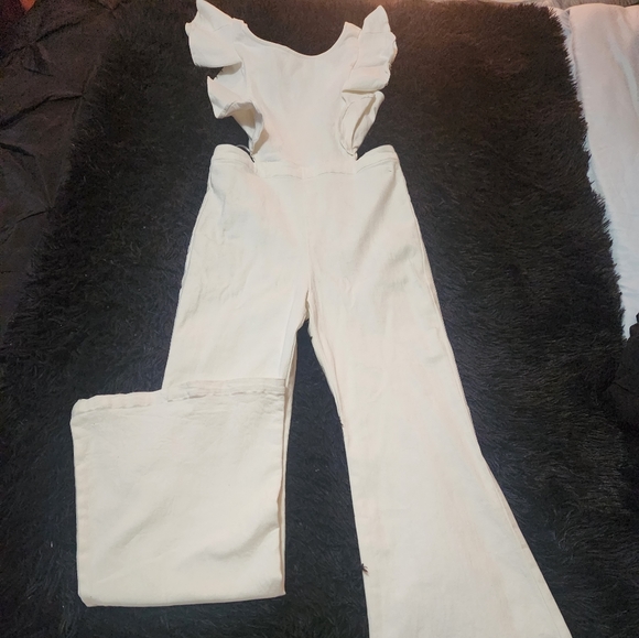 Jumpsuit - Picture 1 of 3